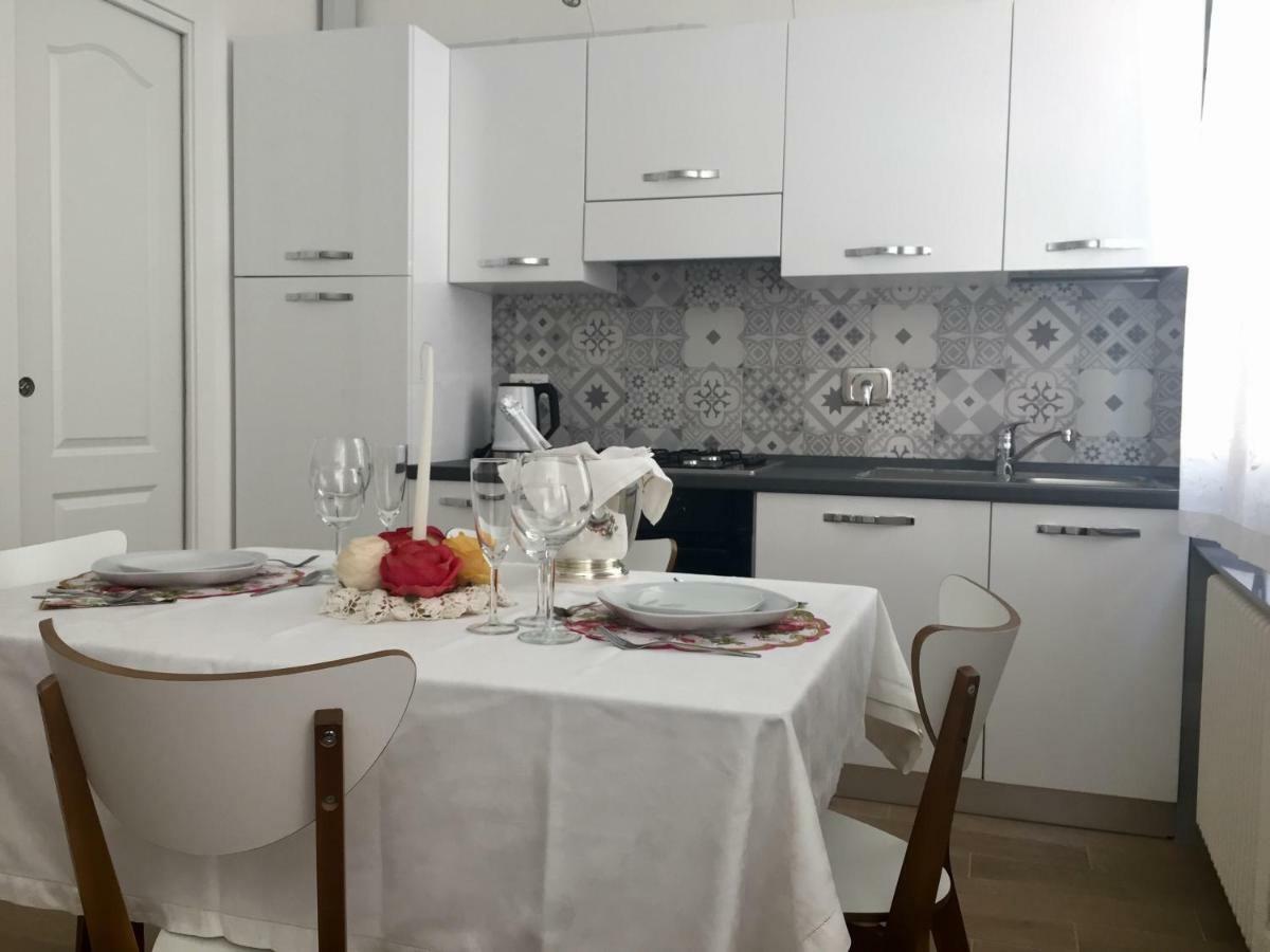 Temporary House De' Giudei Apartment Bologna Luaran gambar